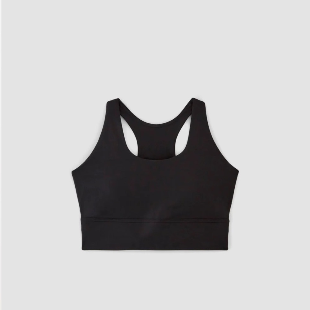 Everlane bra
Racerback 
Removable cups and double layered lining